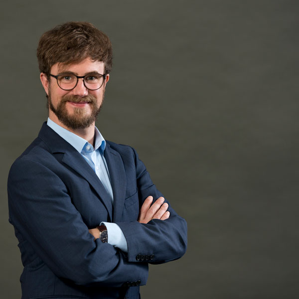 Dr. Robert Fuchs | Geschäftsführung