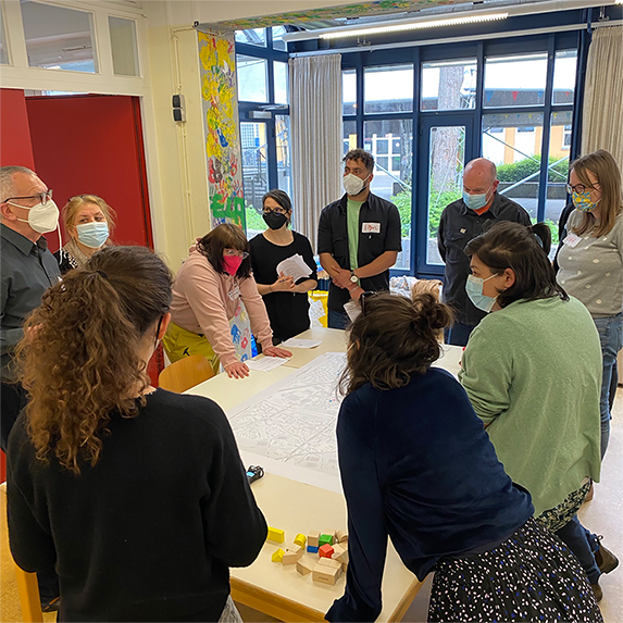 Teilnehmende bei einem Workshop