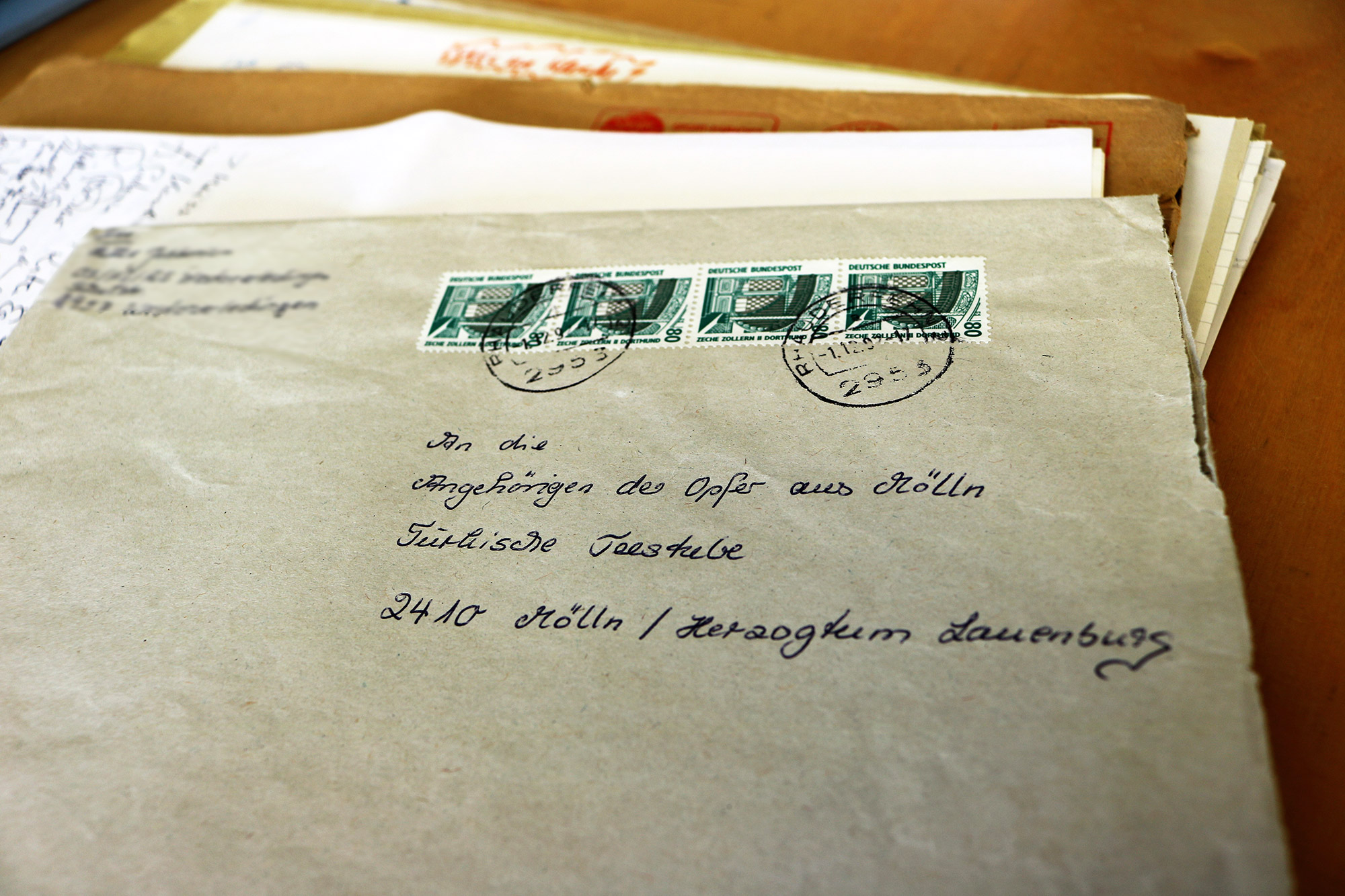 Beispielhafter Briefumschlag. Foto: DOMiD-Archiv, Köln  [Diese Fotos sind nur im Rahmen von medialer Berichterstattung zu den "Möllner Briefen" lizenzfrei freigegeben. Für Rückfragen und hochaufgelöste Fotos wenden Sie sich bitte an unsere Pressestelle.]