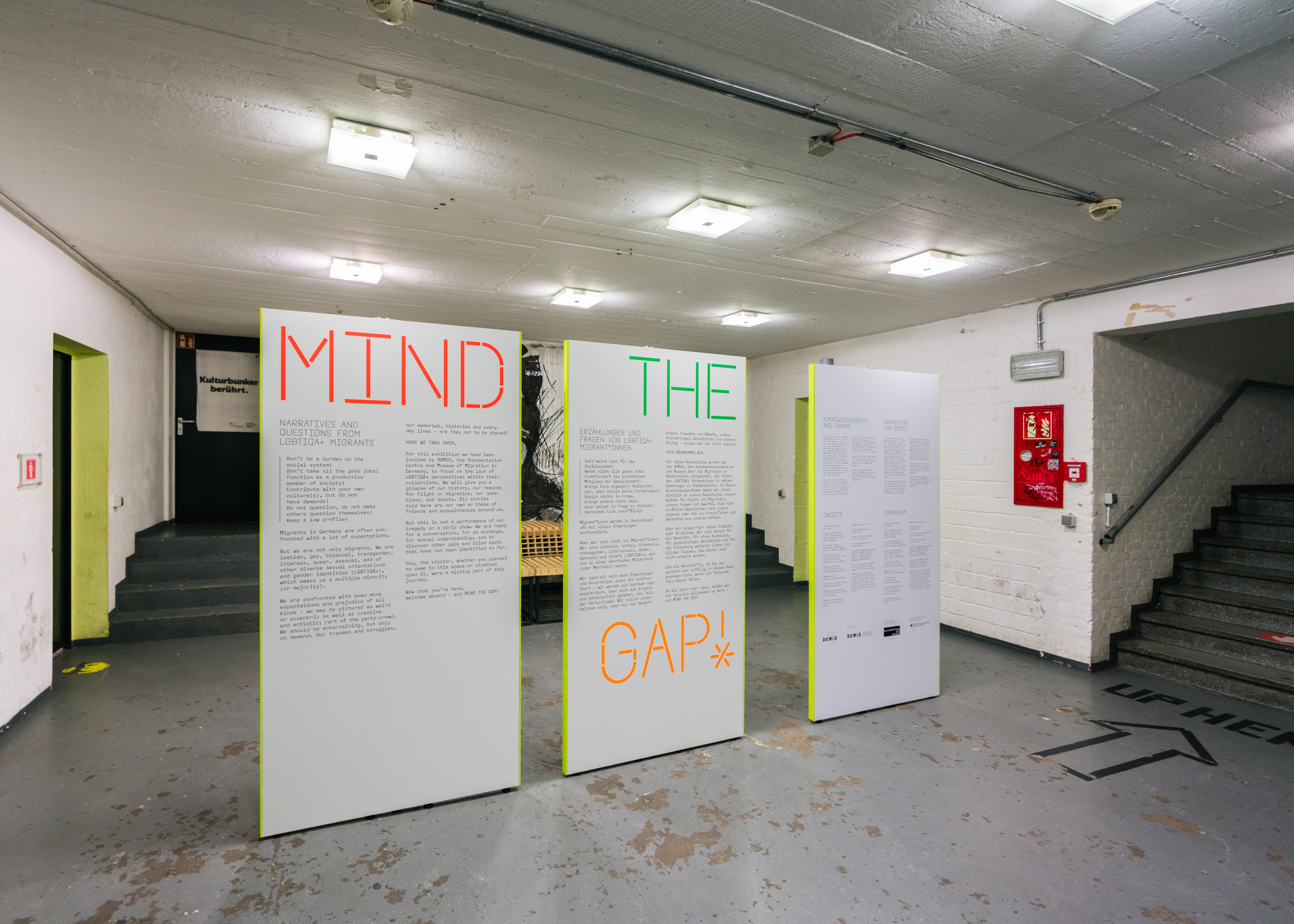 Introductory texts for the exhibition Mind the Gap! Photo: Fadi Elias – In-Haus Media